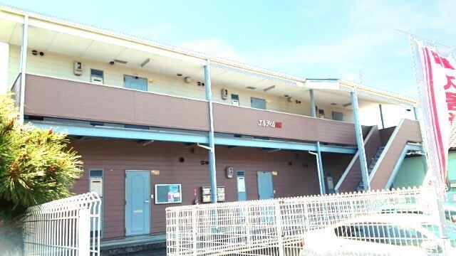 新潟市東区向陽のアパートの建物外観