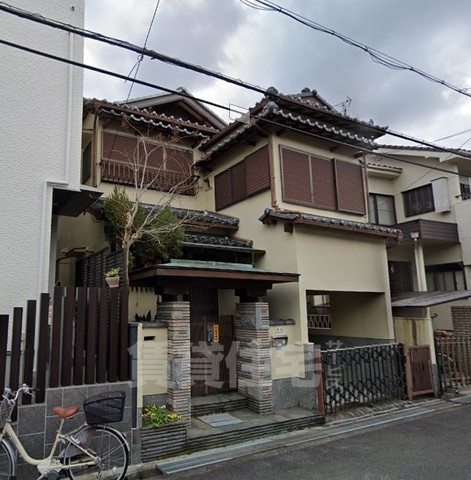 茨木市東太田4丁目貸家の建物外観