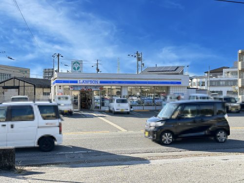 【南国市岡豊町小蓮のマンションのコンビニ】