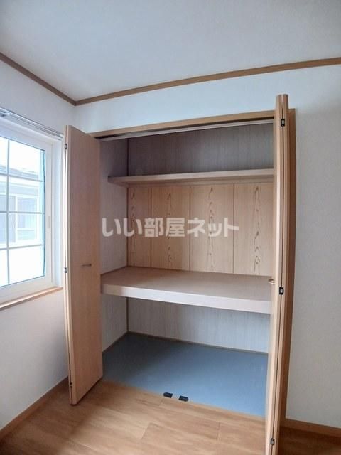 【岩出市金屋のアパートの収納】