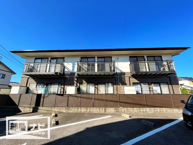 【フォブール円座IIの建物外観】