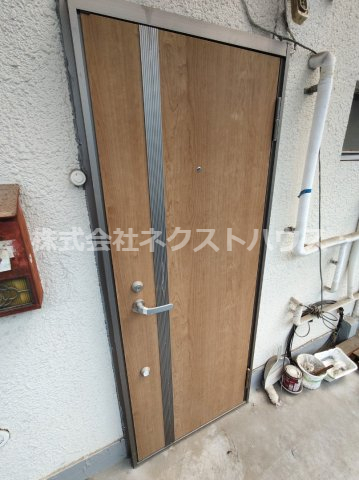 その他共有部分　リフォーム途中の画像です