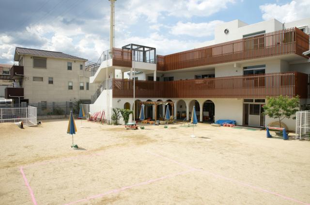 幼稚園・保育園　幼保連携型認定こども園ベビー・メーソン（幼稚園・保育園）まで963m