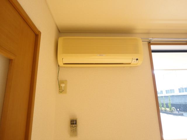 その他設備　エアコン付きで夏も冬も快適♪