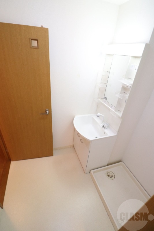 洗面設備　ゆったりとした洗面スペース