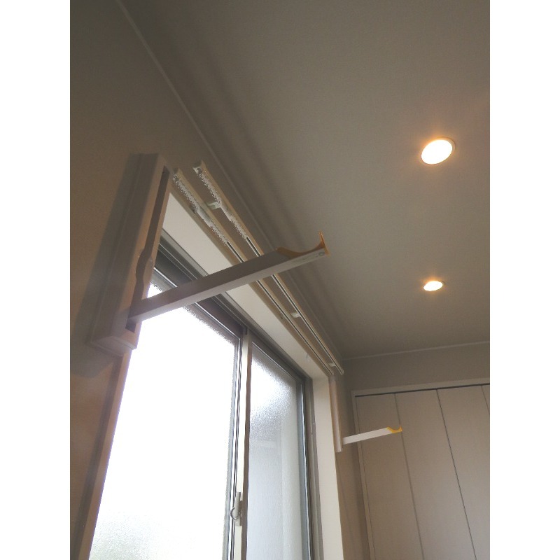 バルコニー　室内物干し