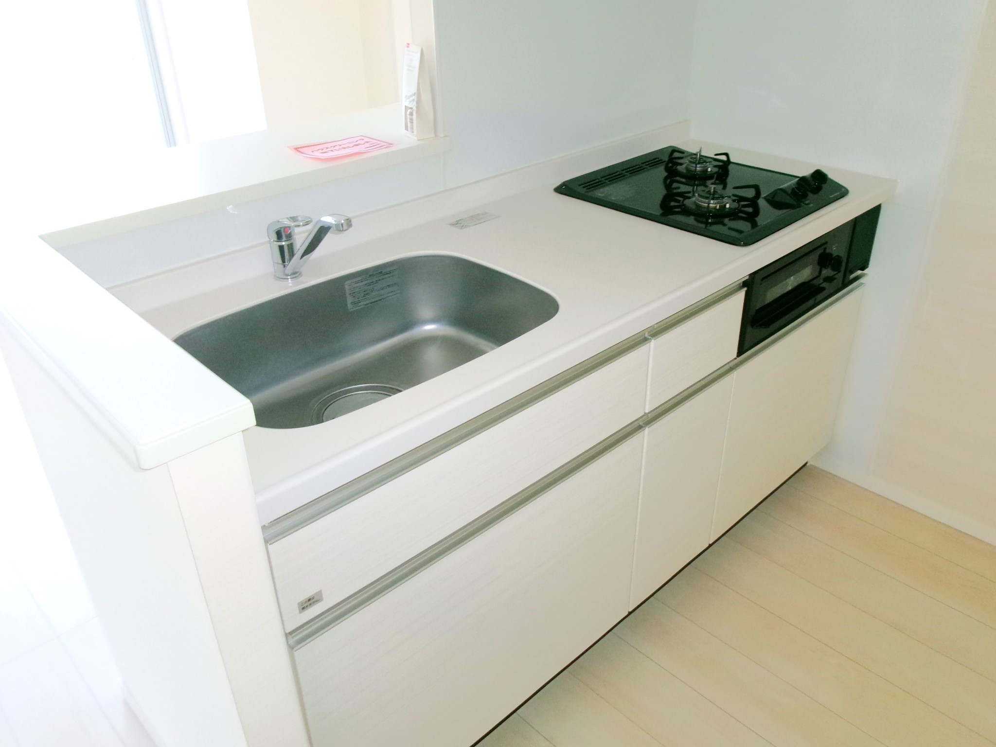 キッチン　別の部屋の写真です、現況を優先させていただきます