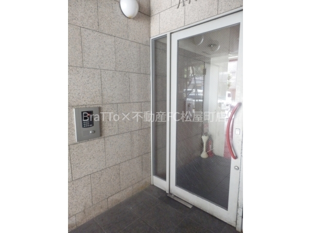 エントランス　マンション共有部分（オートロック付き）