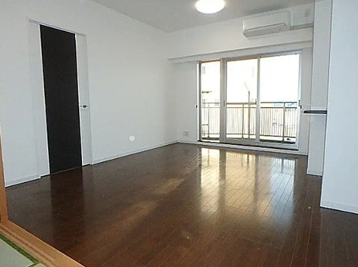 居室・リビング　写真は同タイプ住居です