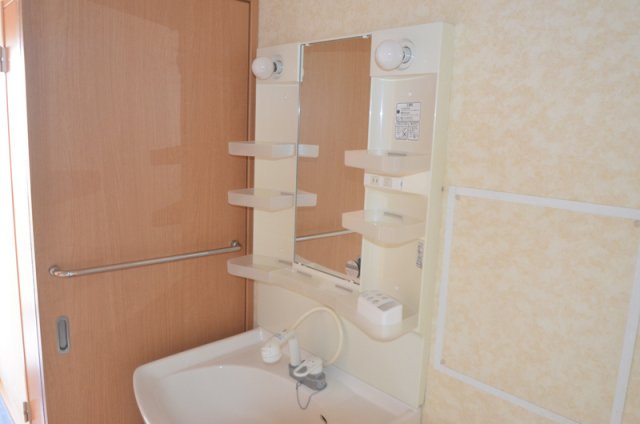 洗面設備　洗面化粧台