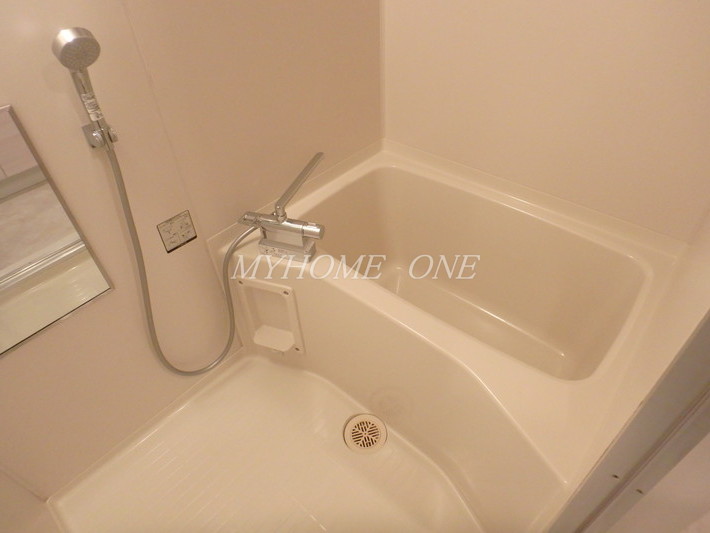 バス・シャワールーム　浴室