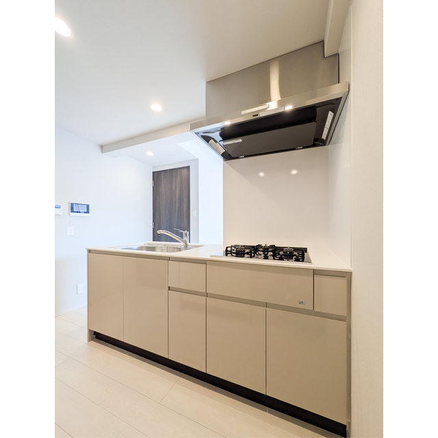 キッチン　コンパクトなキッチンで掃除もラクラク