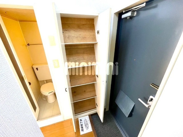 収納　ＩＨコンロに変更