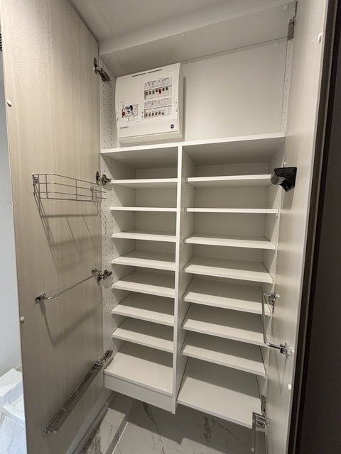 収納　シューズ収納