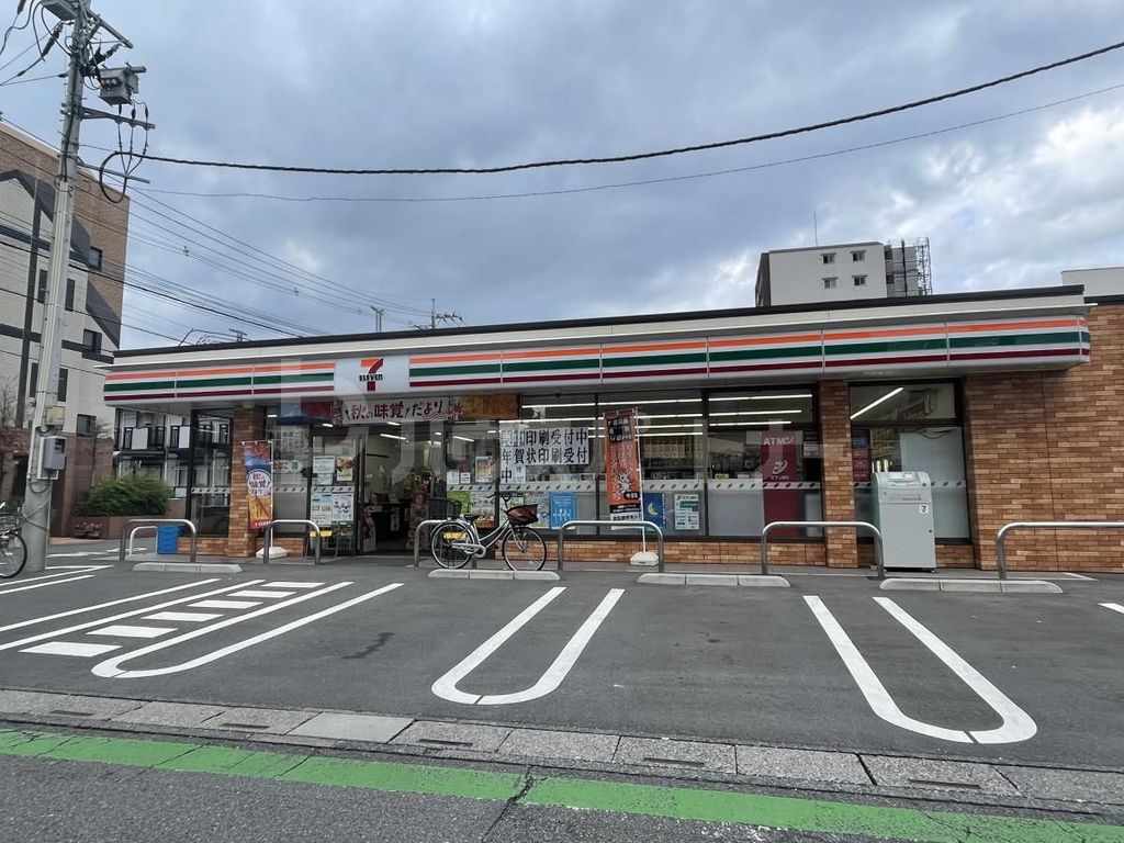 コンビニ　セブンイレブンさいたま土呂駅西店（コンビニ）まで160m