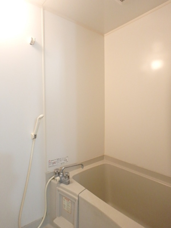 バス・シャワールーム　図面と現状に相違がある場合には現状を優先