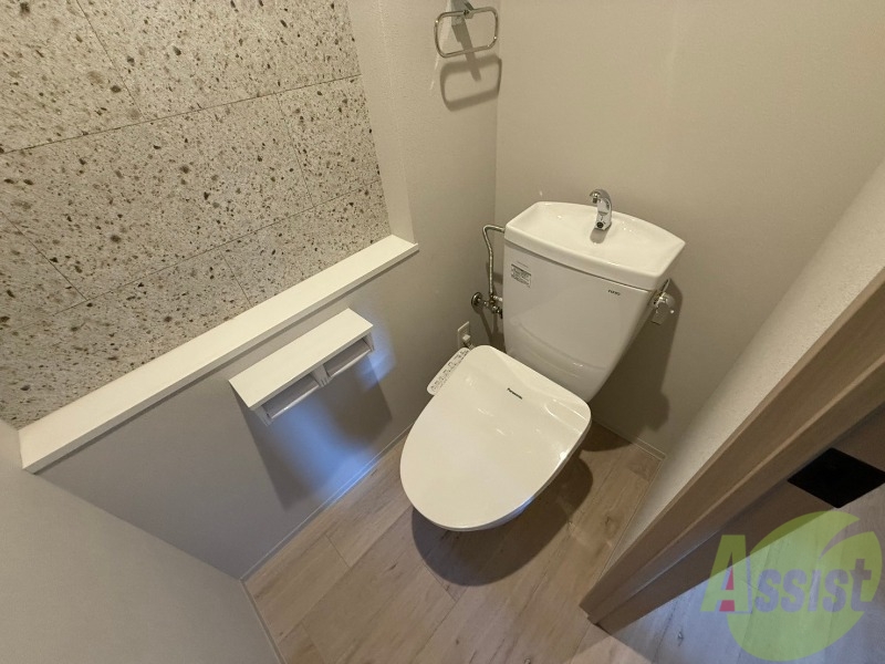 トイレ　こちらはトイレです。清潔感があり、安心して使用できます。