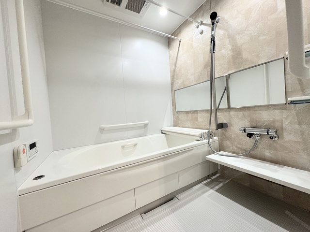 バス・シャワールーム