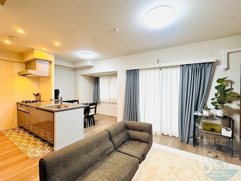 居室・リビング　※契約時は家具家電はありません。