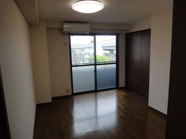 居室・リビング　写真は同マンションの他のお部屋のものです