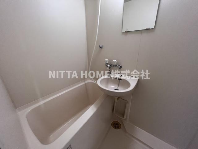 バス・シャワールーム　清潔感のあるバスルームです★