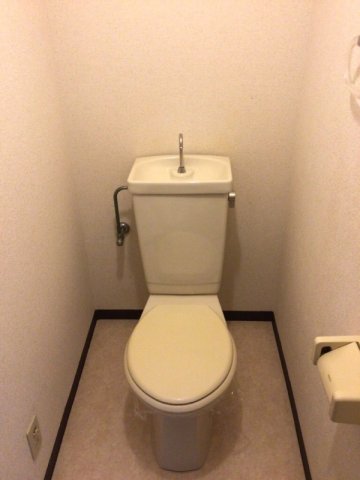 トイレ　落ち着いたトイレです