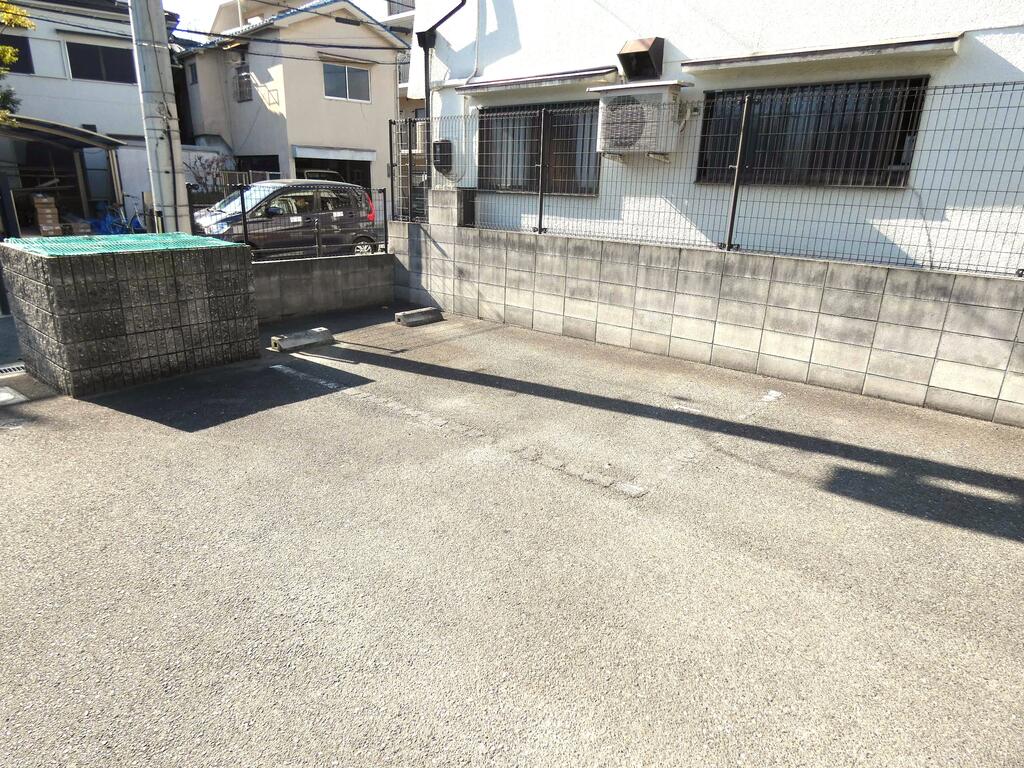 駐車場　駐車場枠2台有ります！空き確認はお問い合わせください☆