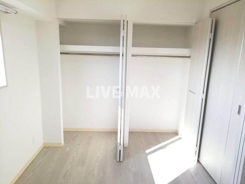 収納　大型クローゼット二ヶ所