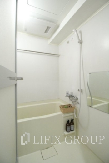 バス・シャワールーム　※モデルルーム仕様、家具家電はついておりません風呂