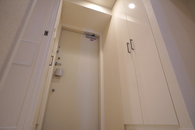 玄関　※写真は同タイプ住戸です。