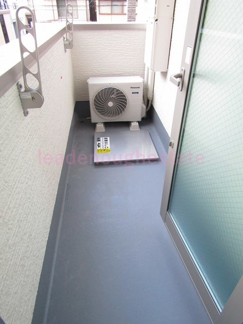 バルコニー　同施工