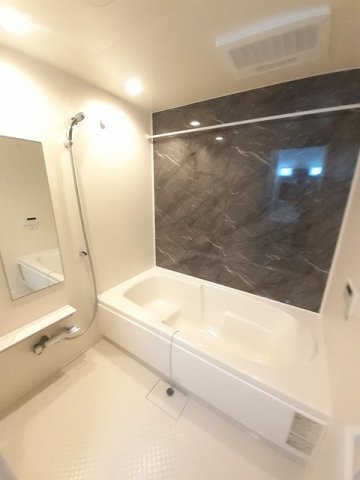バス・シャワールーム　きれいなお風呂です