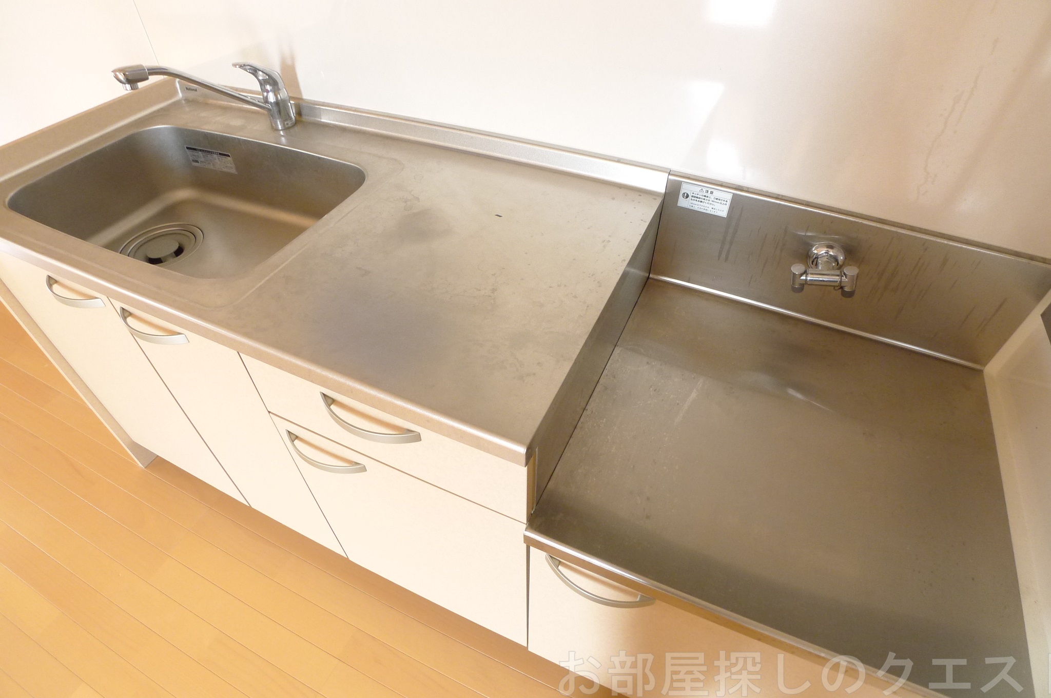 キッチン　（写真は同タイプ）