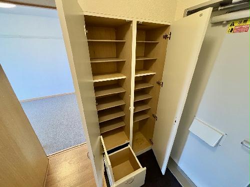 収納　設備・仕様は号室により異なる為、現況を優先いたします。