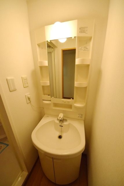 洗面設備　独立洗面台