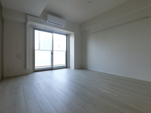 居室・リビング　※反転タイプ