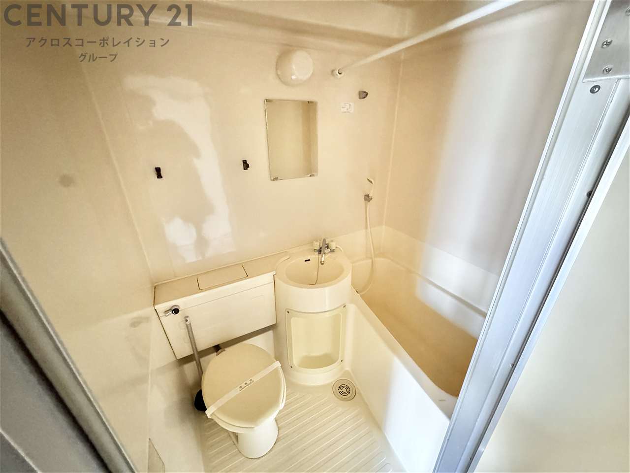 バス・シャワールーム　ユニットバスです♪