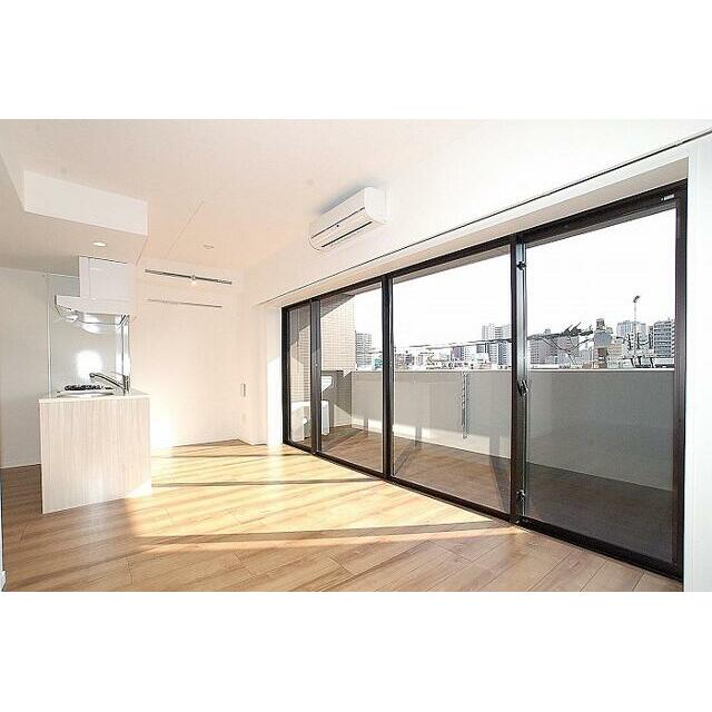 居室・リビング　反転タイプ