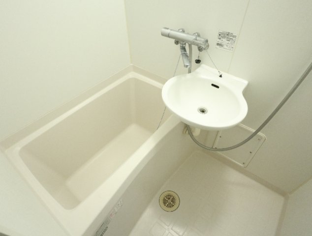 バス・シャワールーム　きれいなお風呂です