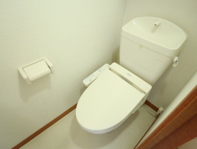 トイレ　トイレもきれいです