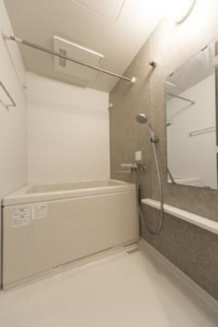 バス・シャワールーム　※写真は同タイプ住戸です。