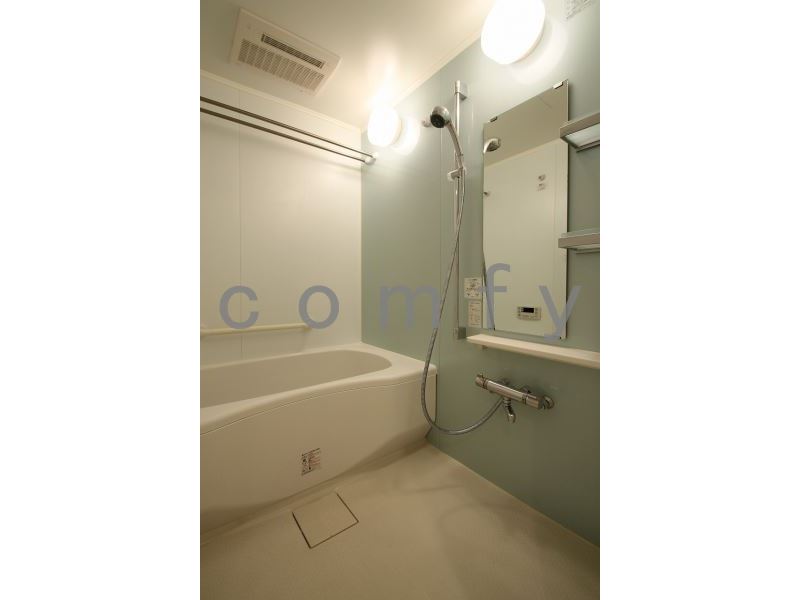 バス・シャワールーム　追炊き浴室乾燥機付きバス