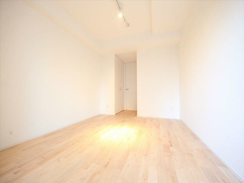 居室・リビング　洋室7.8帖　クローゼット付（収納充実してます）