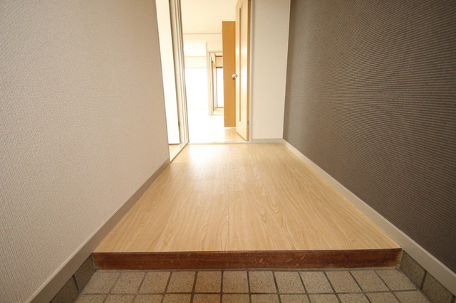 玄関　※参考写真の為、現況優先です。