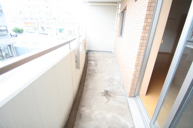 バルコニー　別室の参考写真です。※現況優先