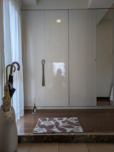 玄関　※家具等備品は賃貸に含まれません