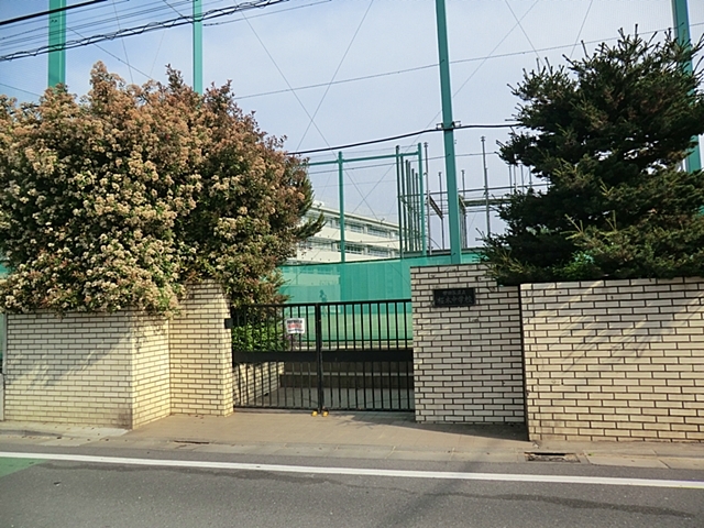 中学校　世田谷区立桜木中学校（中学校）まで650m