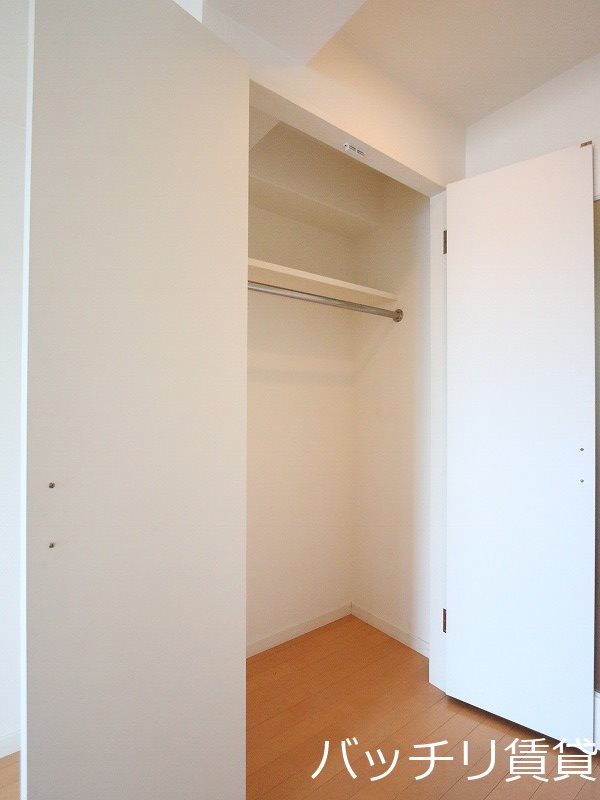 収納　別号室タイプの為、現状を優先いたします