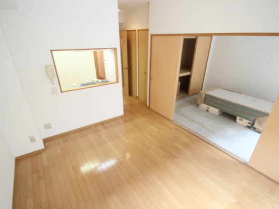 居室・リビング　※別部屋の写真です