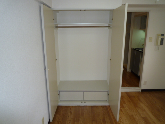 収納　収納（クローゼット）付